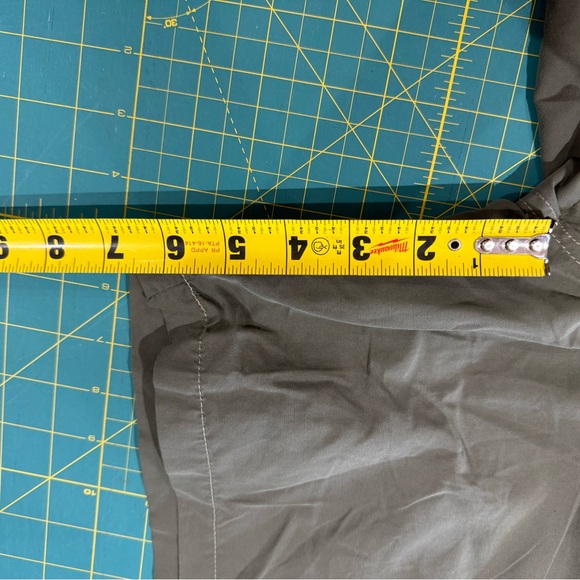 Kuhl shorts. - Picture 2 of 10